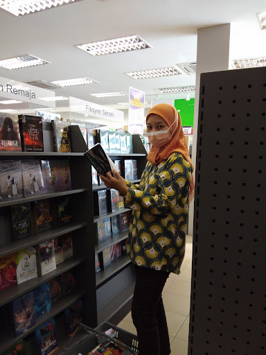 POPULAR bookstore @ Bandar Prima Senawang