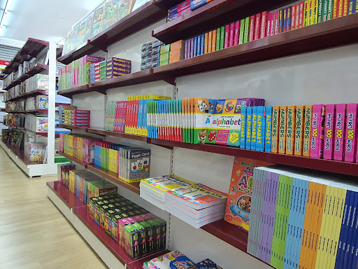 Dynamic Book and Stationery Store