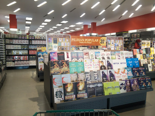 POPULAR bookstore @ Mesra Mall