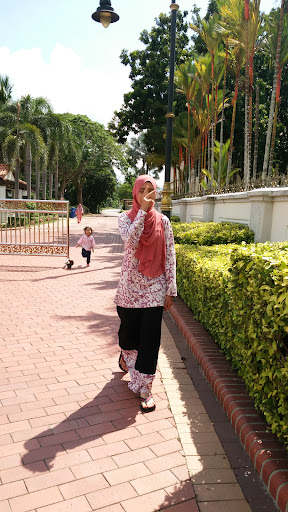 Ust Khairul Anwar El-Syazalli