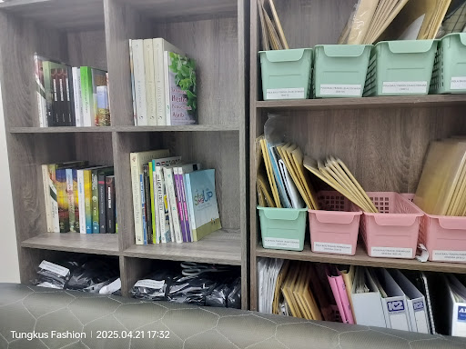 Quiet Manna Bookstore & Community