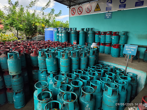 Toko Ubat, Buku-buku Dan Gas