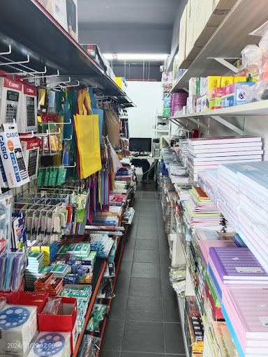 FAMOUS BOOKSTORE (SIBU) SDN BHD