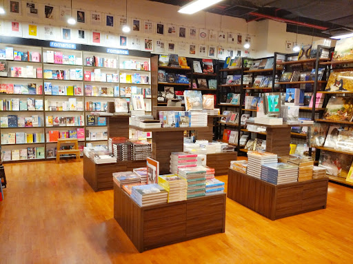 BookXcess Amcorp Mall