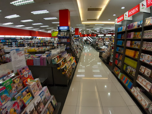 POPULAR Bookstore 大众书局 | Paradigm Mall | Petaling Jaya