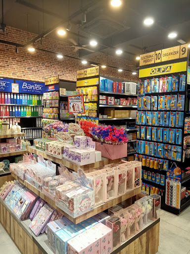 BOOK TALK (SUTERA UTAMA)