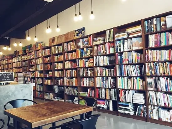 kedai buku book cafe