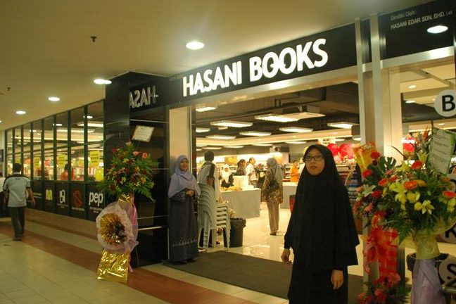 kedai buku terbaik di seberang perai