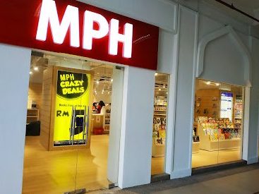 mph bookstores souq al bukhary