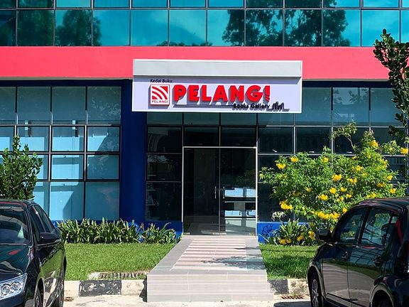 pelangi books gallery taman pelangi