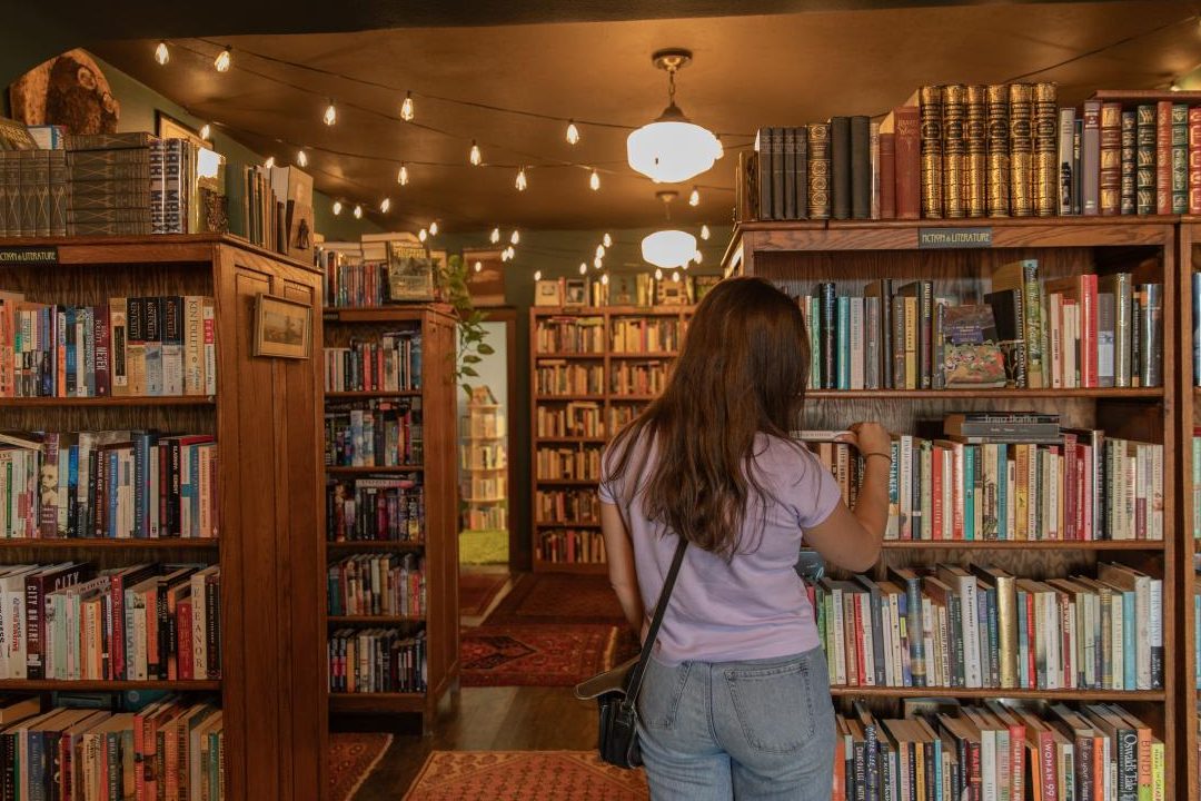 Public Book Store 1 public book store